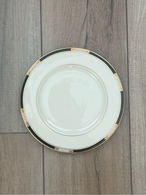 Qty 1 Lenox Hancock Salad Plate, Presidential Collection